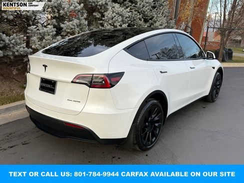 Used 2022 Tesla Model Y Long Range image 8