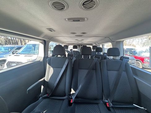 Used 2023 Ford Transit 350 XLT image 27