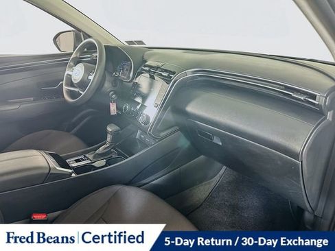 Certified 2023 Hyundai Tucson SE image 9