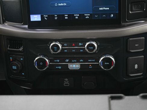 Used 2025 Ford F150 XLT w/ Equipment Group 301A Standard AWD/4WD image 17