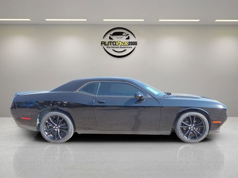 Used 2017 Dodge Challenger SXT w/ Blacktop Package image 15
