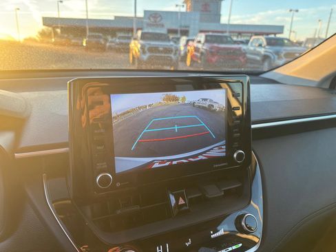 Used 2022 Toyota Corolla Cross LE image 24