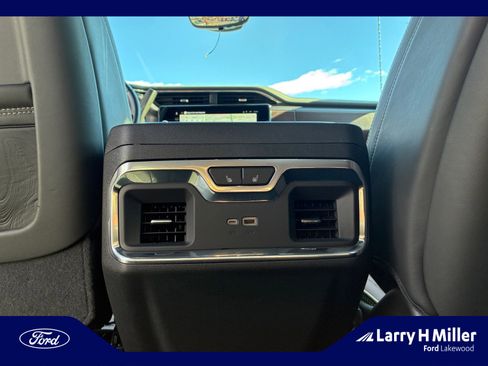 Used 2024 GMC Sierra 2500 Denali Ultimate image 32