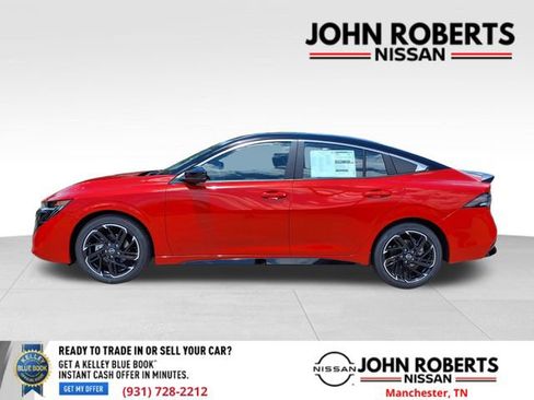 New 2026 Nissan Sentra SR w/ SR Premium Package FWD image 2