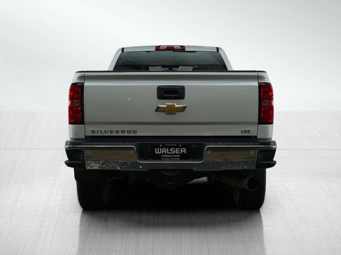 Used 2019 Chevrolet Silverado 2500 LTZ image 4
