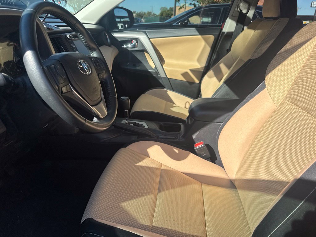 Used 2017 Toyota RAV4 XLE w/ Plus Extra Value Package FWD image 5
