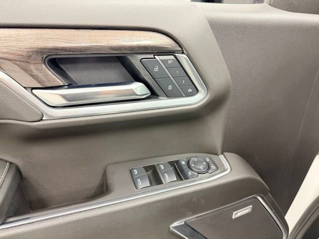 Certified 2025 Chevrolet Silverado 1500 LTZ AWD/4WD image 21