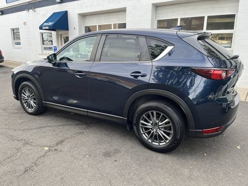 Used 2017 MAZDA CX-5 Touring w/ Preferred Equipment Package AWD/4WD image 2