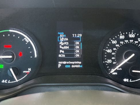 Certified 2024 Toyota Sienna XLE FWD image 26