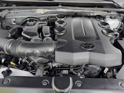 Used 2024 Toyota 4Runner SR5 image 20