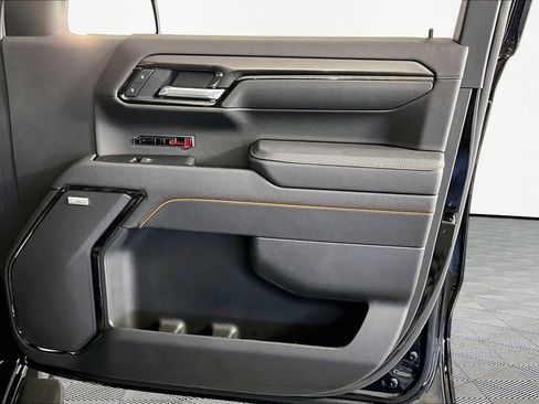 Certified 2025 GMC Sierra 1500 AT4 w/ AT4 Premium Package AWD/4WD image 27