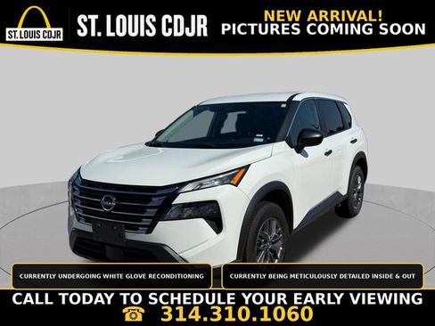 Used 2024 Nissan Rogue S AWD/4WD image 1