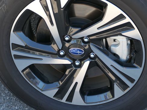 Certified 2025 Subaru Crosstrek 2.5i Premium AWD/4WD image 10