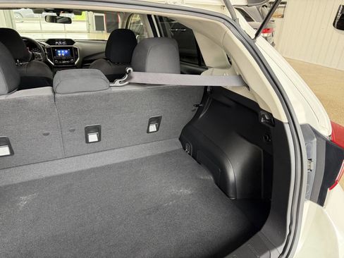 Used 2022 Subaru Crosstrek 2.0i image 12