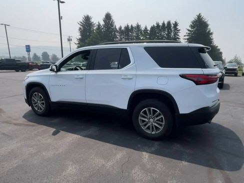 Used 2023 Chevrolet Traverse LT AWD/4WD image 6