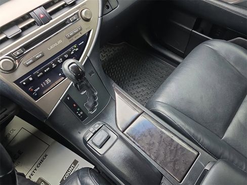 Used 2015 Lexus RX 450h AWD image 29