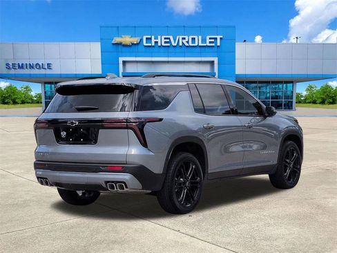 Certified 2026 Chevrolet Traverse LT FWD image 4