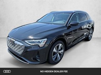 Used 2024 Audi Q8 e-tron Premium Plus AWD/4WD video 1
