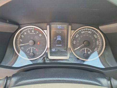 Used 2023 Toyota Tacoma SR5 image 21