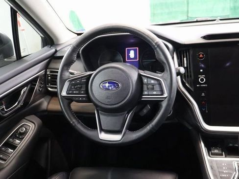 Used 2025 Subaru Outback Limited image 15