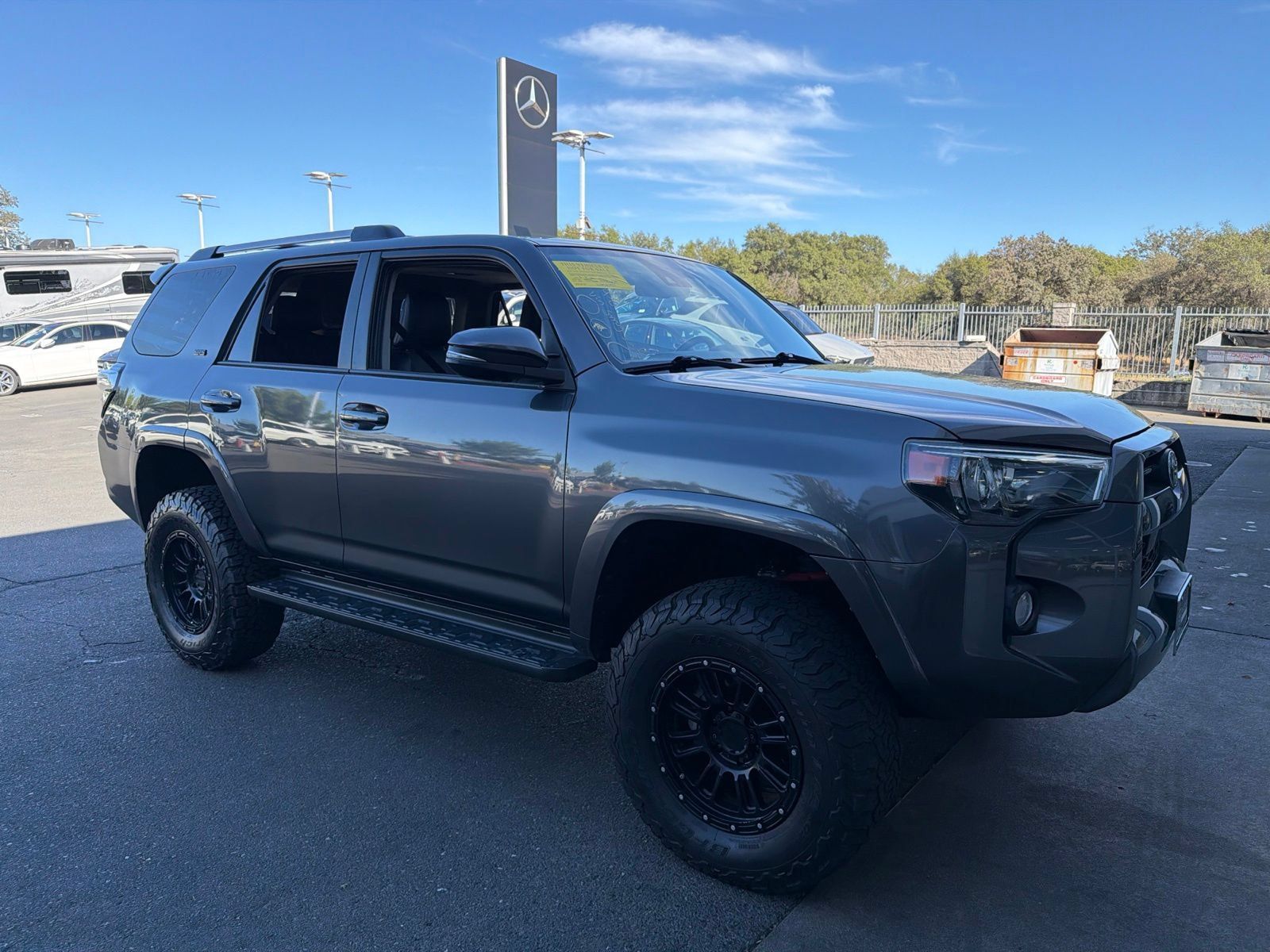 Used 2020 Toyota 4Runner SR5 Premium w/ Moonroof Package AWD/4WD image 1