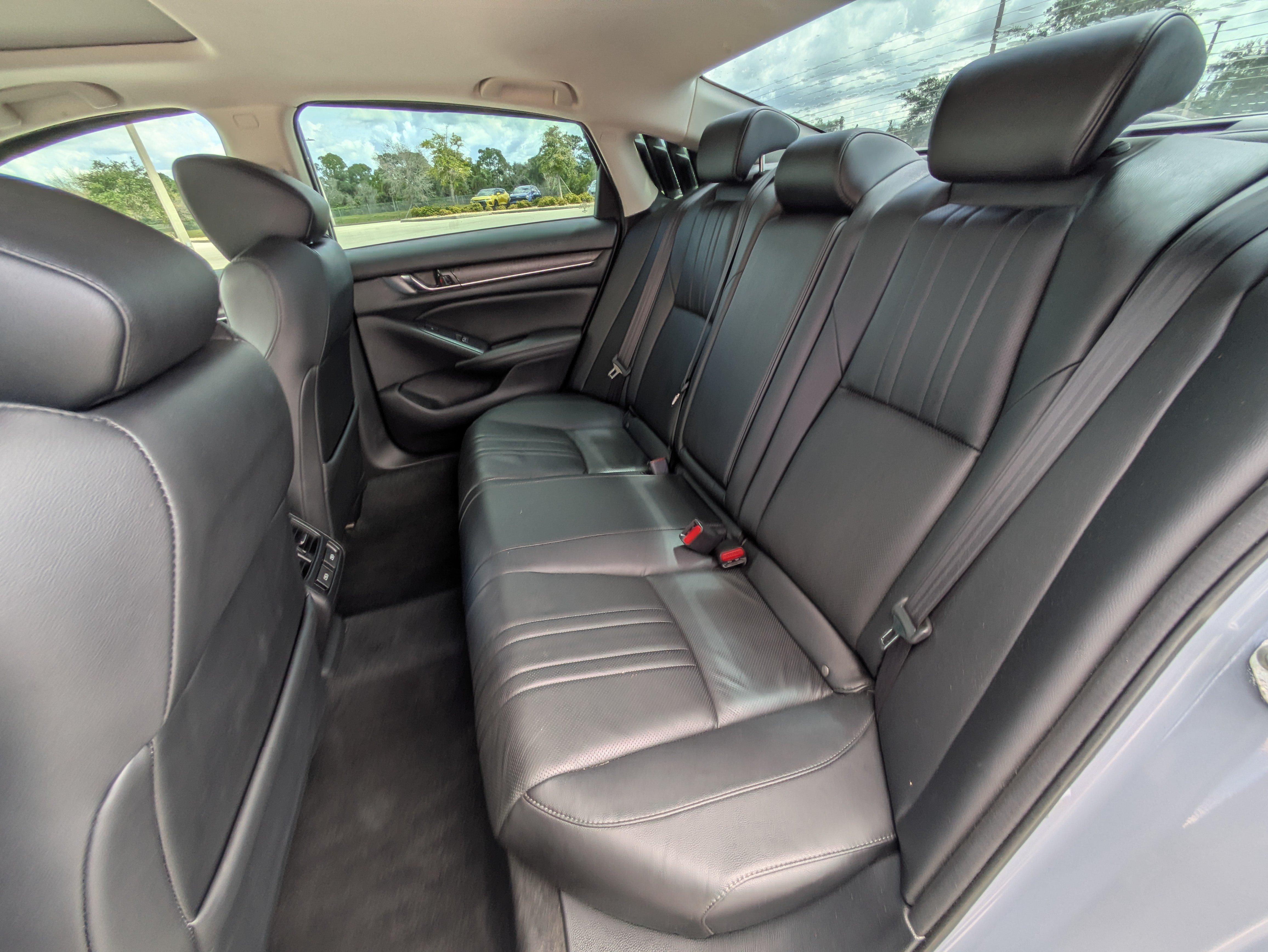 Used 2021 Honda Accord Touring image 13