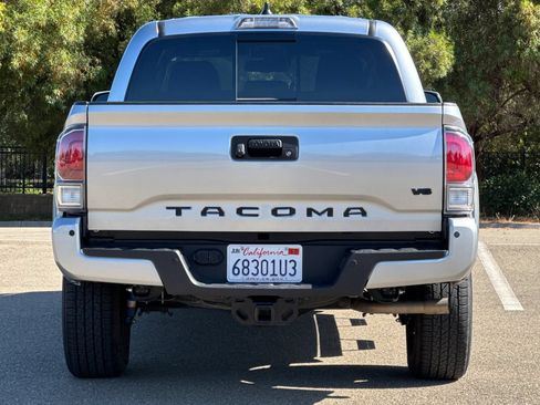 Certified 2023 Toyota Tacoma TRD Sport w/ Advanced Technology Package AWD/4WD image 5