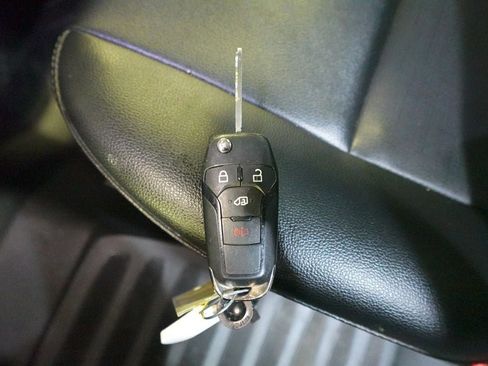 Used 2023 Ford Transit 250 Medium Roof w/ Load Area Protection Package RWD image 16