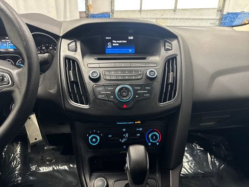 Used 2016 Ford Focus S FWD image 21