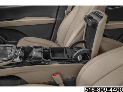 Used 2023 Lincoln Nautilus Reserve AWD/4WD image 15