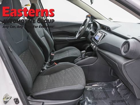 Used 2022 Nissan Kicks S FWD image 23