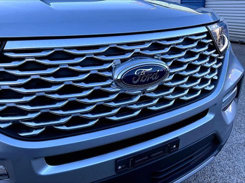 Used 2022 Ford Explorer Platinum w/ Equipment Group 601A image 29