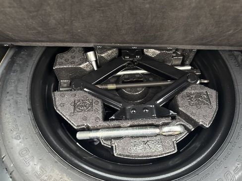 Used 2022 Subaru Crosstrek 2.5i Sport w/ Moonroof Package image 45