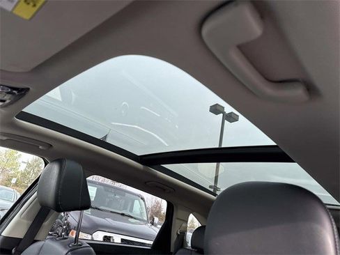 Used 2023 Kia Sorento S w/ Panoramic Sunroof Package image 16