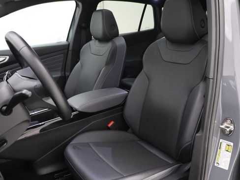 Used 2023 Volkswagen ID.4 Pro S image 16