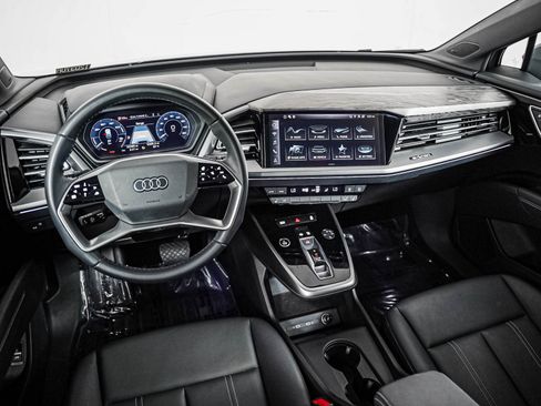 Used 2023 Audi Q4 e-tron Premium Plus w/ Premium Plus AWD/4WD image 17