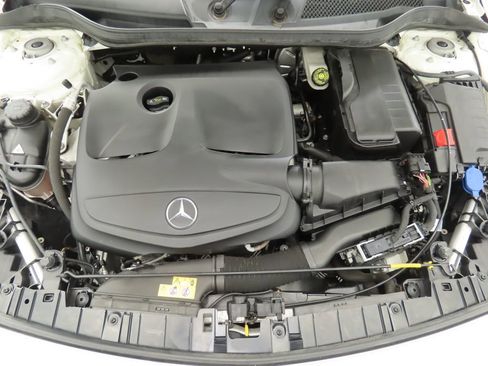 Used 2018 Mercedes-Benz GLA 250 image 27