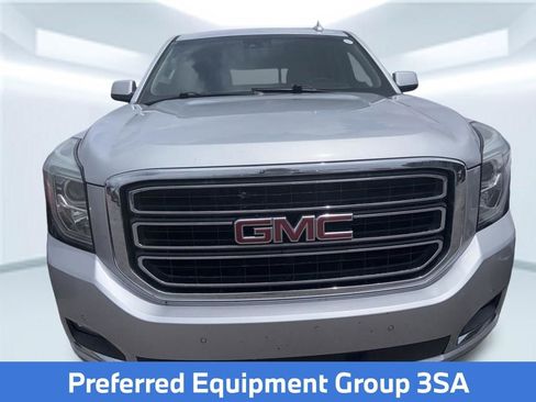 Used 2018 GMC Yukon SLE w/ Enhanced Driver Alert Package RWD image 2