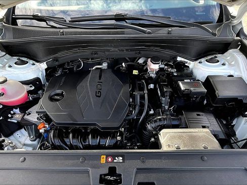 Used 2023 Hyundai Santa Fe SEL image 10