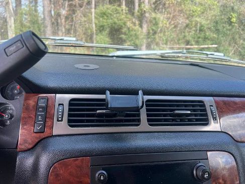 Used 2008 Chevrolet Tahoe LT w/ LT Preferred Equipment Group image 16