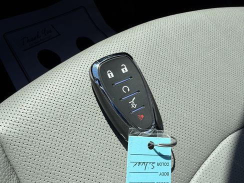 Used 2021 Chevrolet Equinox Premier AWD/4WD image 19