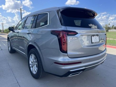 Certified 2025 Cadillac XT6 Luxury image 5