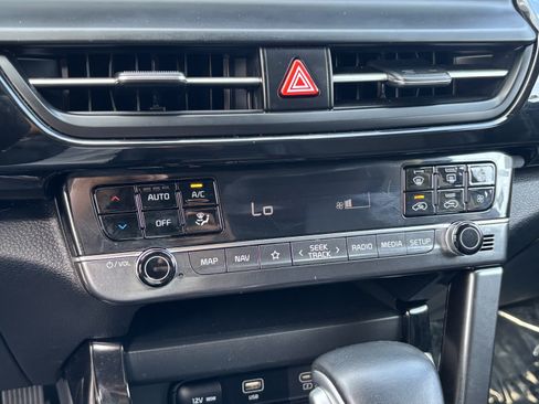 Used 2024 Kia Seltos S AWD/4WD image 20