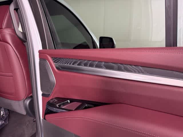 New 2026 Cadillac Escalade Luxury w/ Touring Package AWD/4WD image 19