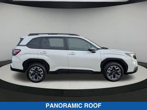 Certified 2025 Subaru Forester Premium image 2