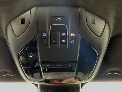 Used 2024 Maserati Ghibli Trofeo image 31