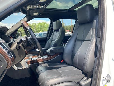 Used 2017 Land Rover Range Rover image 13