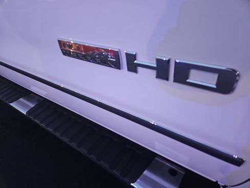 Used 2015 GMC Sierra 2500 SLE image 3