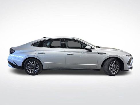 New 2026 Hyundai Sonata Limited image 2