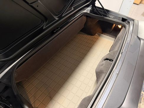 Used 2010 Chevrolet Corvette Grand Sport w/ Preferred Equipment Group image 10